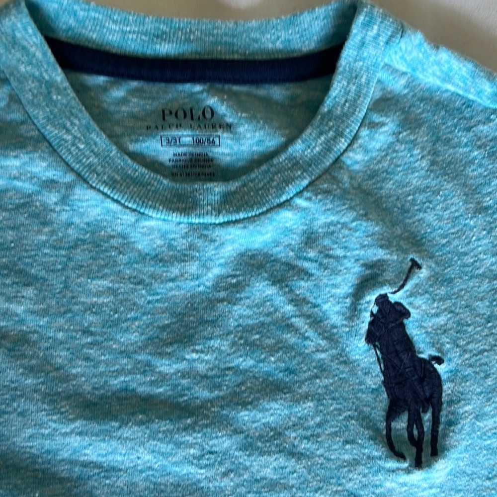 This item is used and in gently used condition. No stains, holes.
